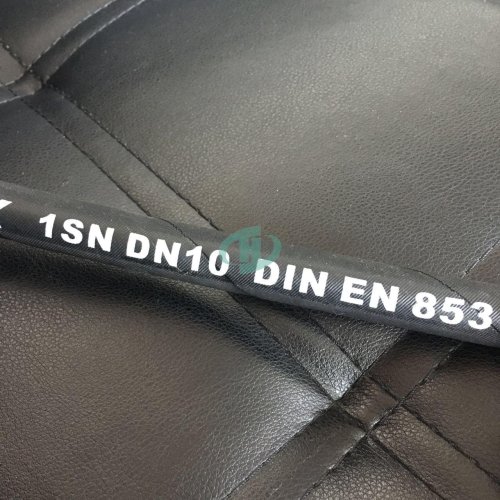 India smooth cover hydraulic hose SAE 100R1AT